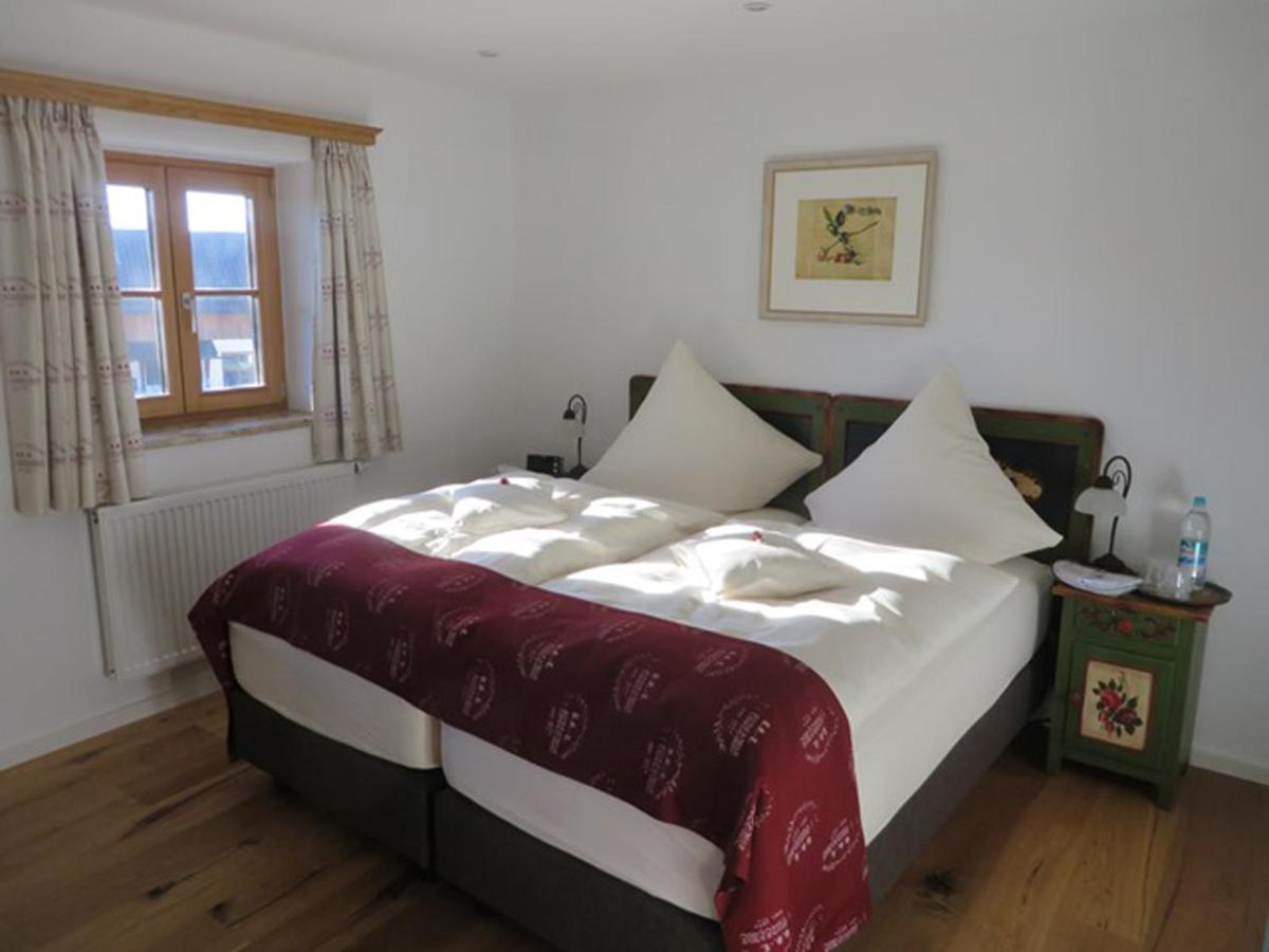 Landhof Angstl - Gästezimmer und Tagungsraum Höslwang Exterior foto
